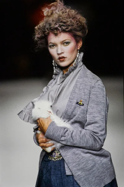 Look 30